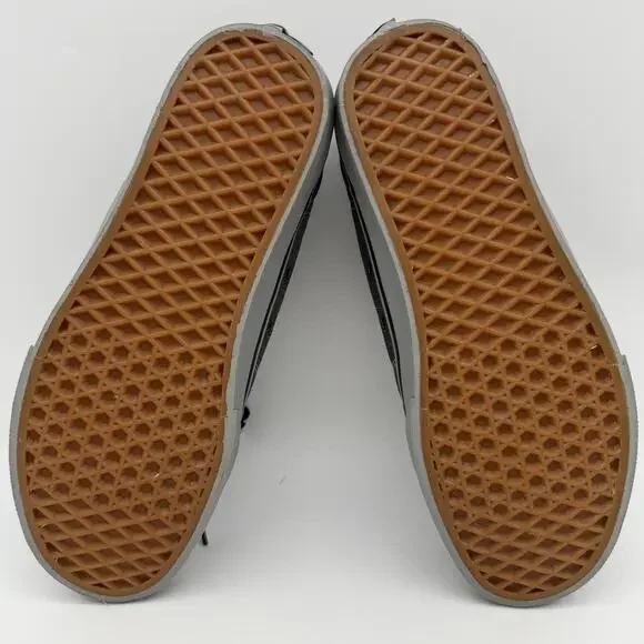 Vans Gray and Black Canvas Sneakers - Men's Size 9 - Picture 9 of 11